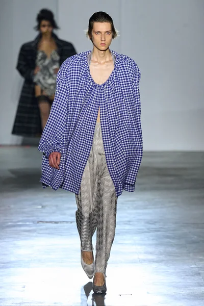 Look 9